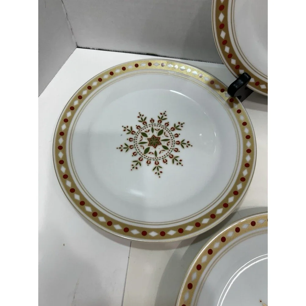 Pier 1 Import 4 Holiday Salad Dessert Plates White Gold Red Green Snowflake 7.5”